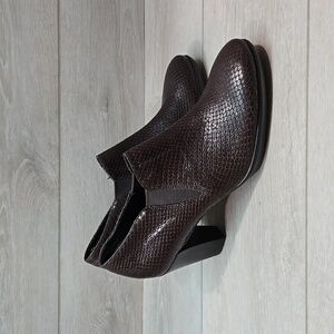 Ecco Womens Leather Ankle Heels Boots shoes sz 39/8-8.5